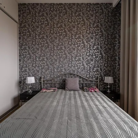 Silent Port Apartment