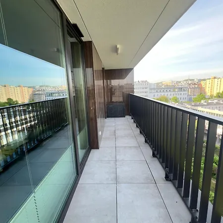 Silent Port Apartment *